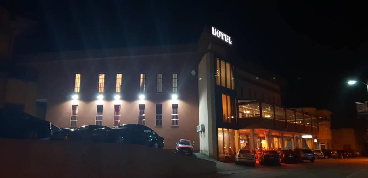 Hotel Urban Buzim Exterior foto